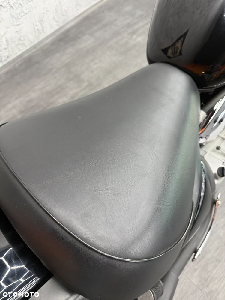 Suzuki Intruder - 18