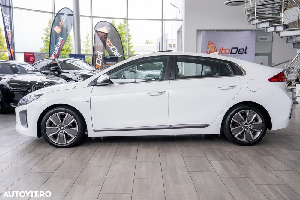 Hyundai IONIQ 1.6 GDI Premium - 10