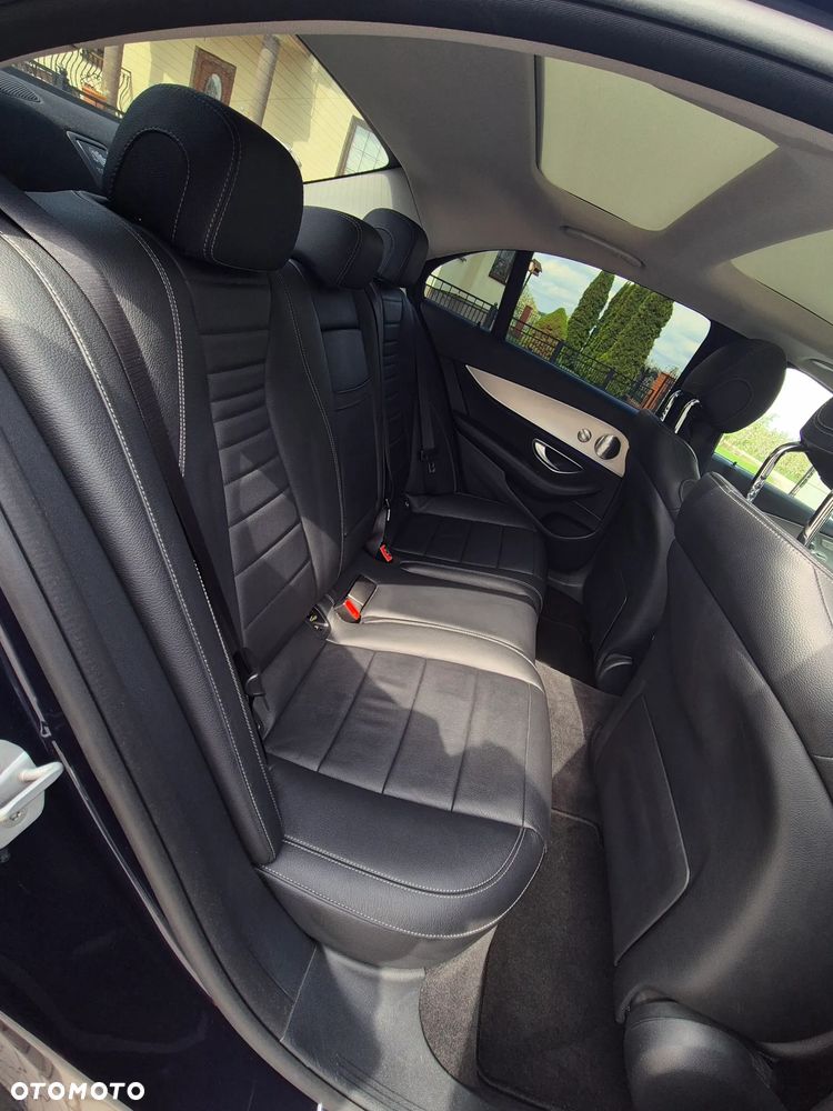 Mercedes-Benz Klasa E 220 d Business Edition 9G-TRONIC - 32