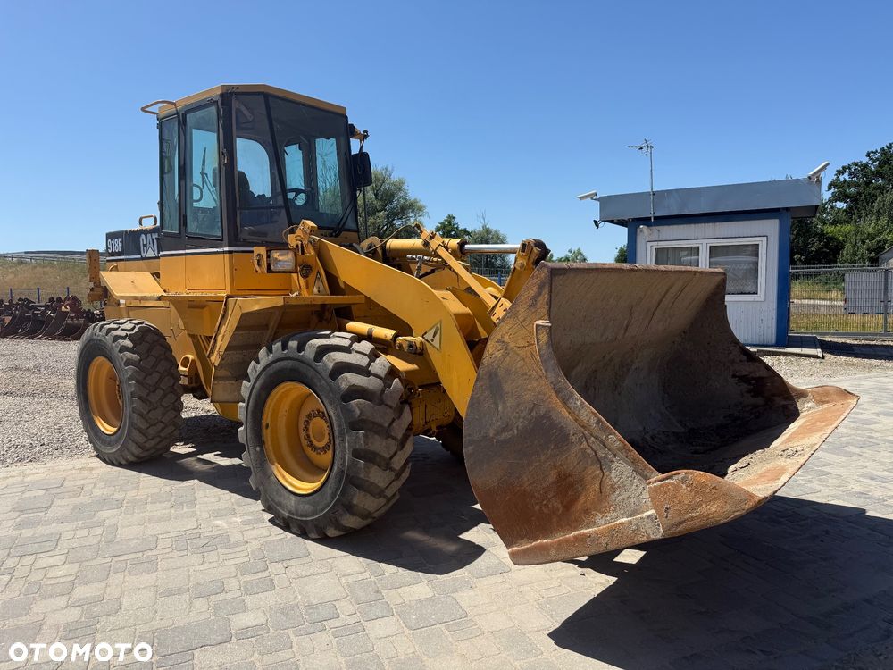 Caterpillar 918F - 4