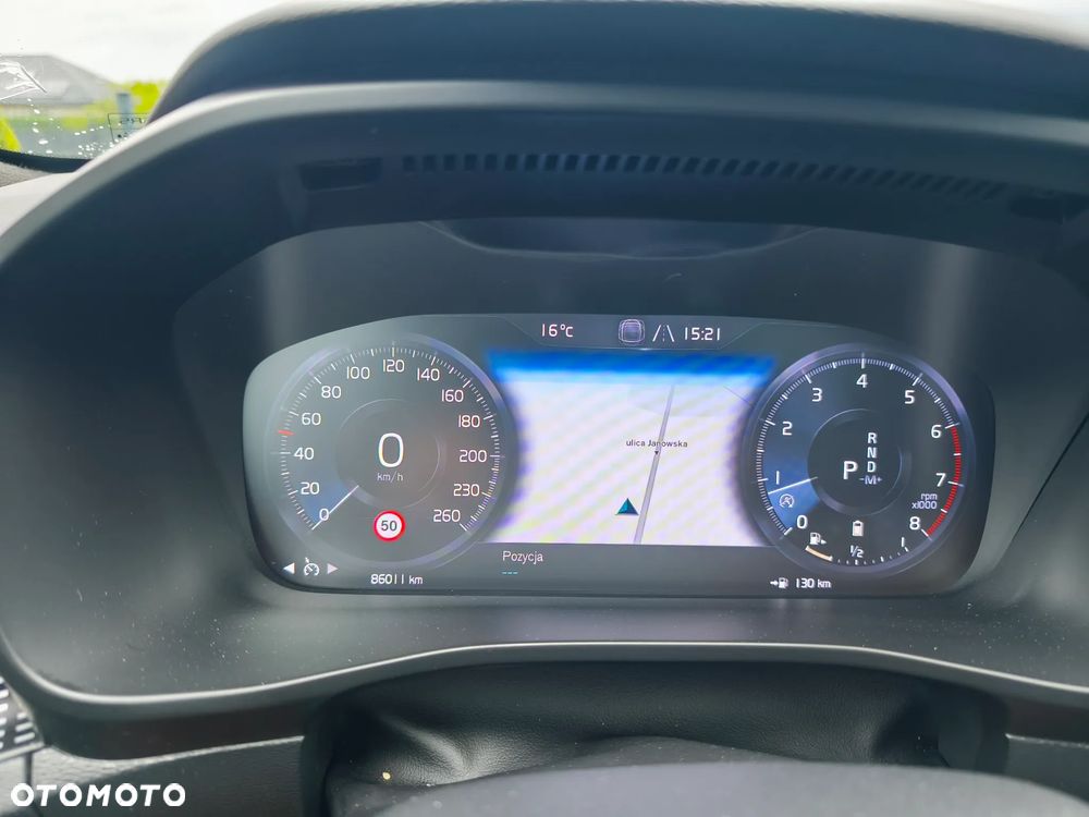 Volvo XC 40 B4 B R-Design - 25