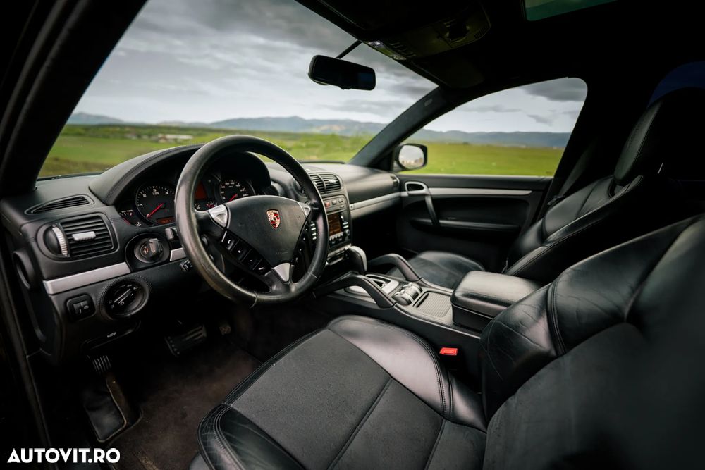 Porsche Cayenne - 5