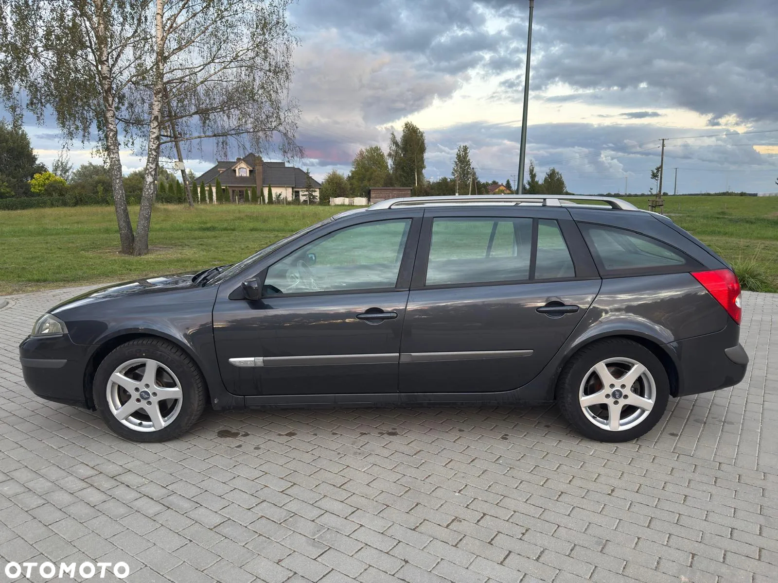 Renault Laguna 2.0 Emotion - 2