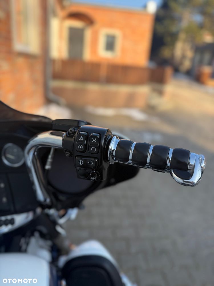 Harley-Davidson Touring Street Glide - 7