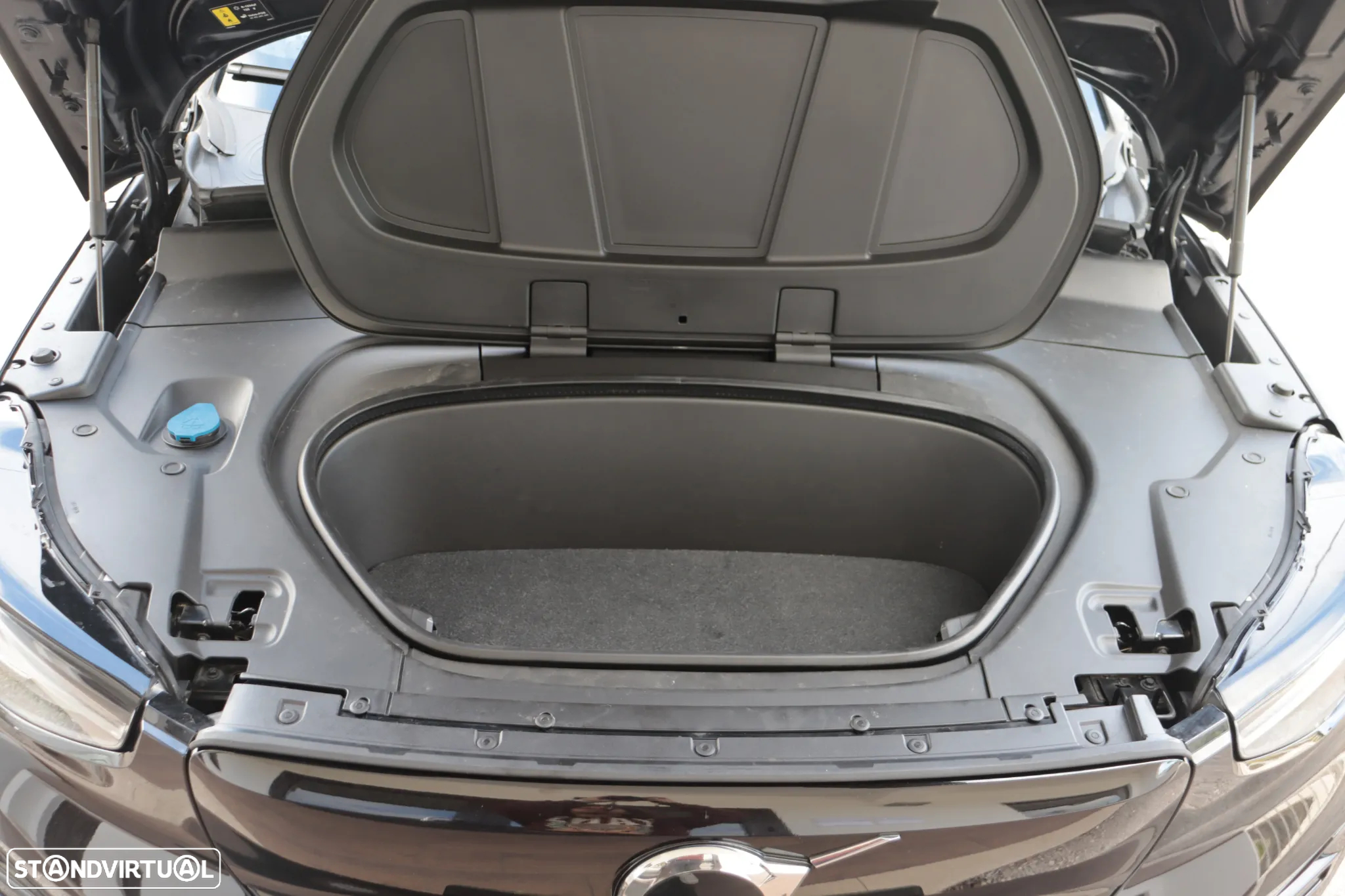 Volvo XC 40 Recharge Core - 26