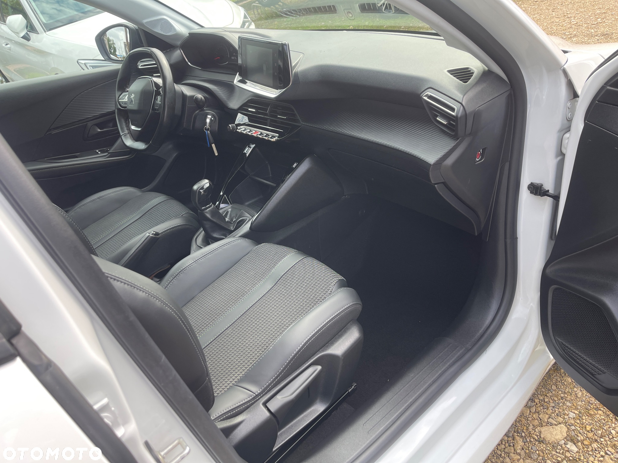 Peugeot 208 1.2 PureTech Style S&S - 14