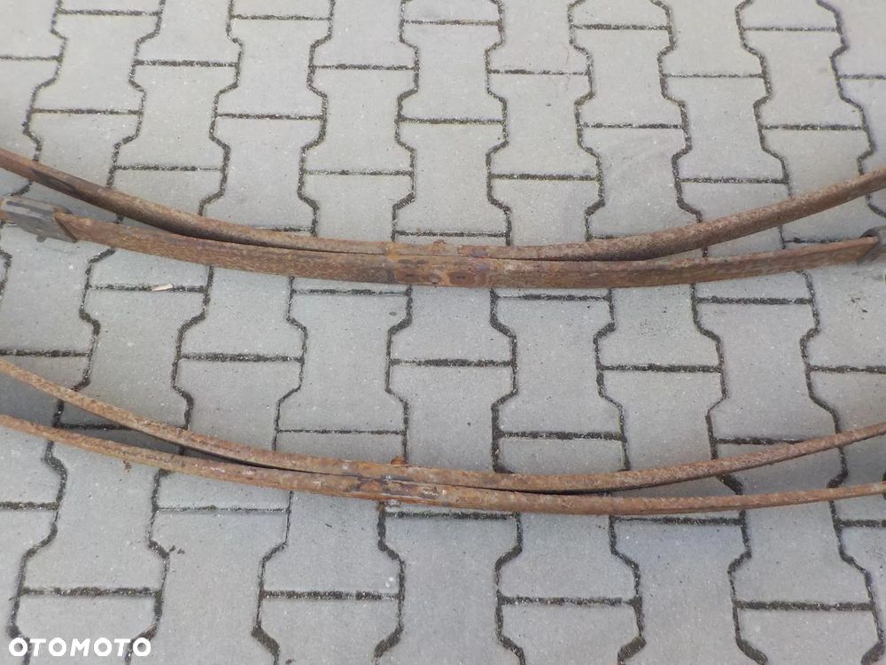 CRAFTER SPRINTER 906 RESOR PIÓRO TYŁ RESORY PODWÓJNY - 4