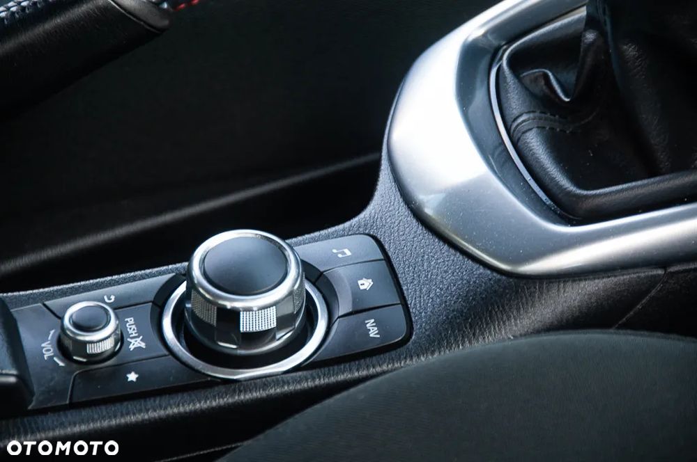 Mazda 2 SKYACTIV-D 105 Exclusive-Line - 40