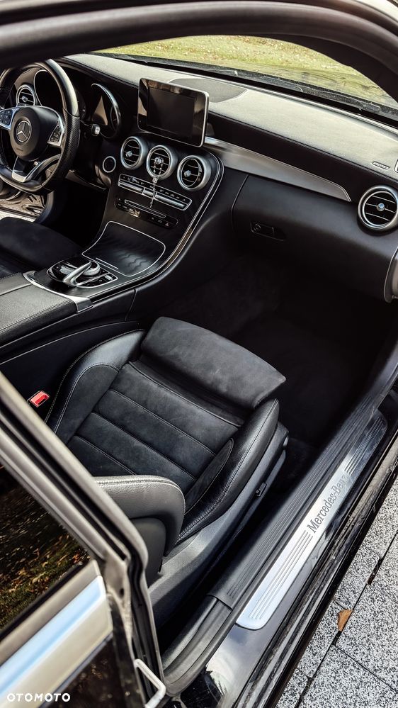Mercedes-Benz Klasa C 200 4-Matic 9G-Tronic - 13