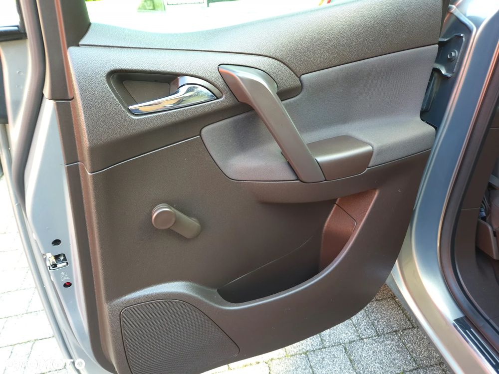 Opel Meriva - 28