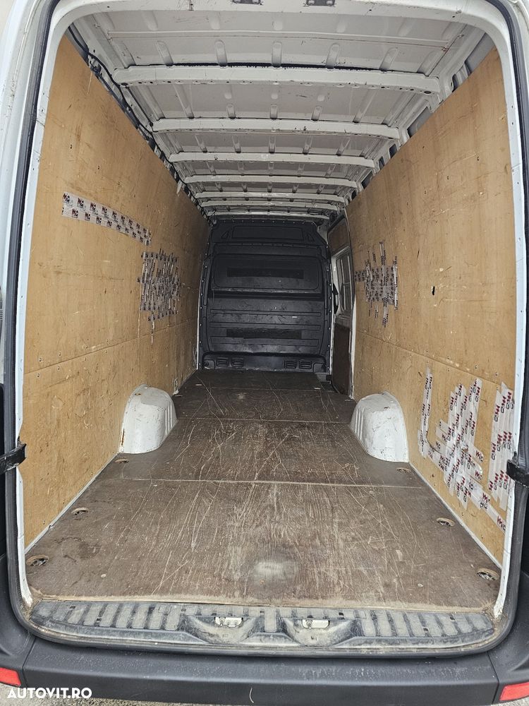 Mercedes-Benz Sprinter - 38