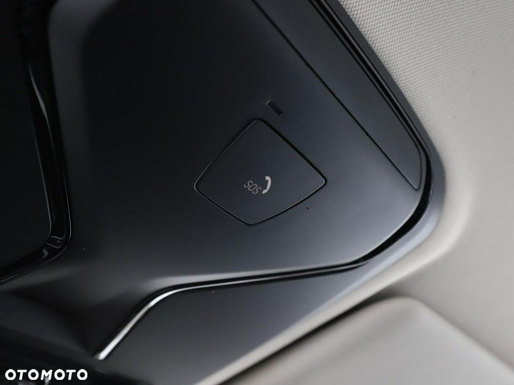 BMW Seria 3 318d Sport Line - 36