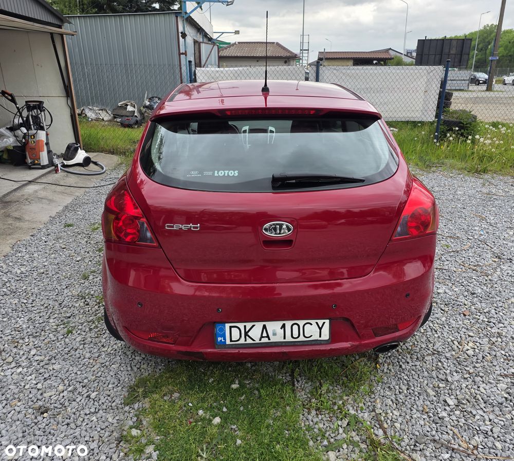 Kia Ceed - 6
