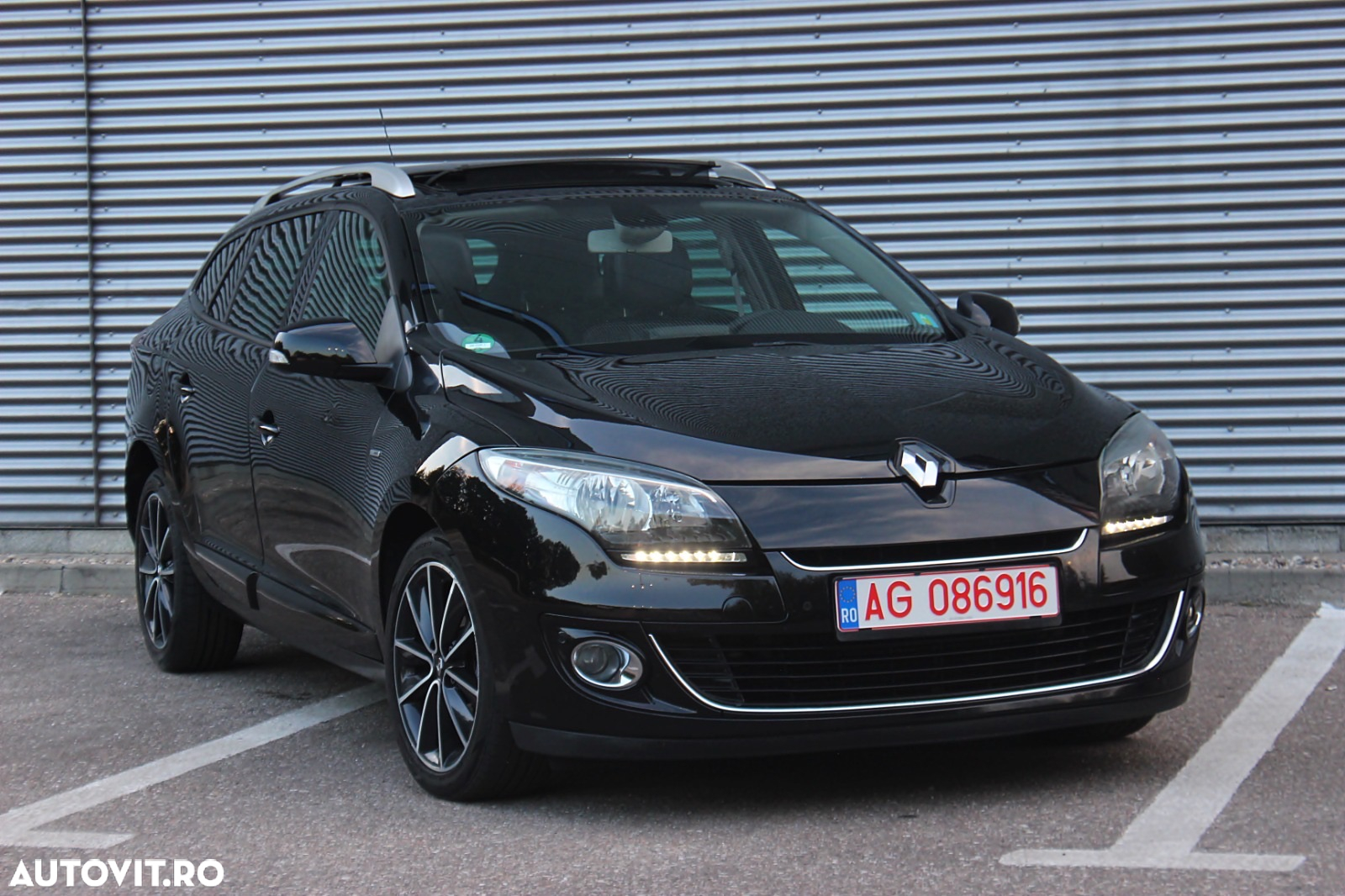 Renault Megane ENERGY dCi 110 Start & Stop Bose Edition - 10
