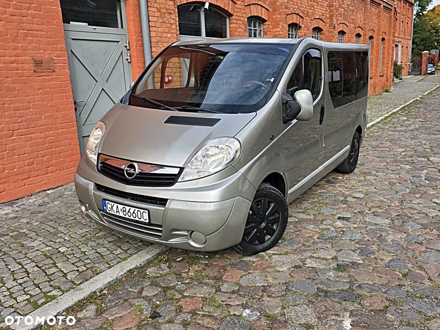 Opel Vivaro - 18