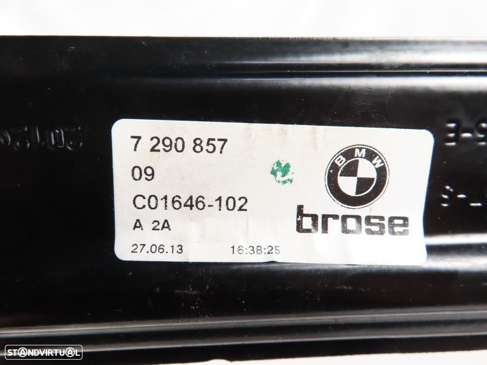 Elevador da Porta Sem Motor Esquerdo/Frente Seminovo/ Original BMW i3 (I01) 5133... - 3