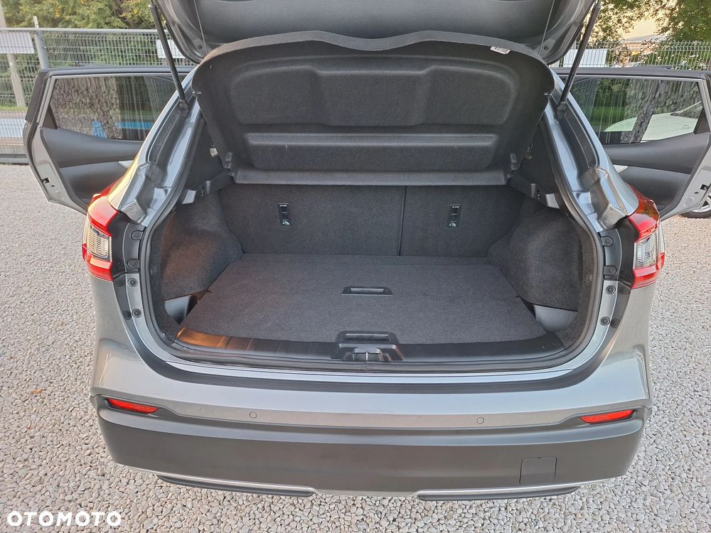 Nissan Qashqai 1.2 DIG-T N-Connecta Xtronic - 29