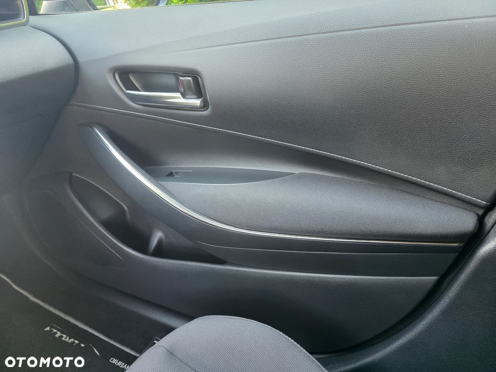 Toyota Corolla 1.8 Hybrid GPF Comfort - 16