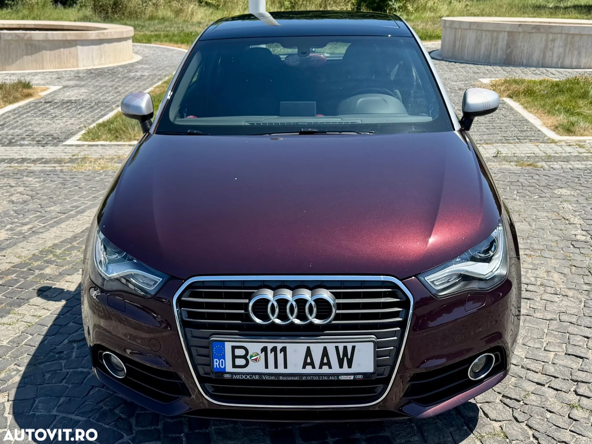 Audi A1 1.6 TDI Stronic Ambition - 1