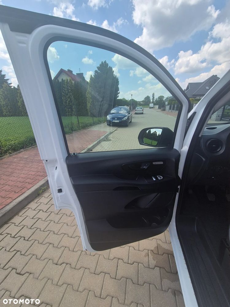 Mercedes-Benz Vito LONG 2,2CDI 2019r 130Tys km RWD 100%Bezwypadkowy Super stan Gwarancja przebiegu - 13