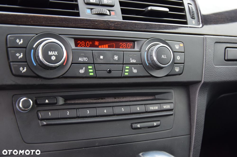 BMW Seria 3 335i M Sport Edition - 34