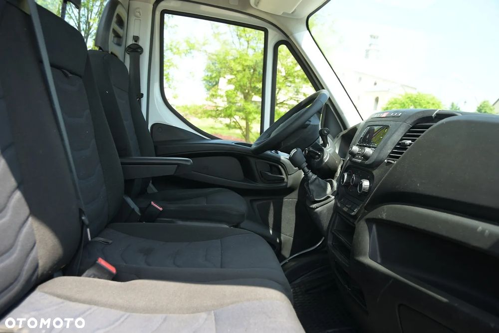 Iveco DAILY/35C14/HDS 1T/SKRZYNIA OTWARTA 8 EP/KOŁA  BLIŹNIACZE/JAK NOWY/BEZWYPADKOWY/NISKI PRZEBIEG/ - 17