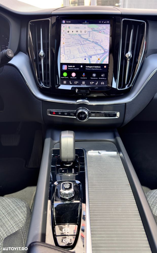 Volvo XC 60 T6 AWD Recharge Geartronic Inscription Expression - 12