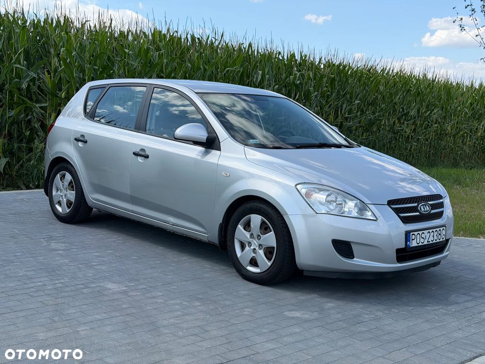Kia Ceed 1.6 Crdi Comfort - 2
