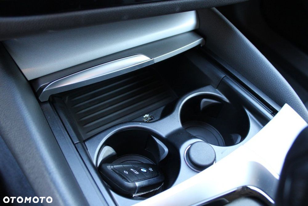 BMW Seria 5 - 34