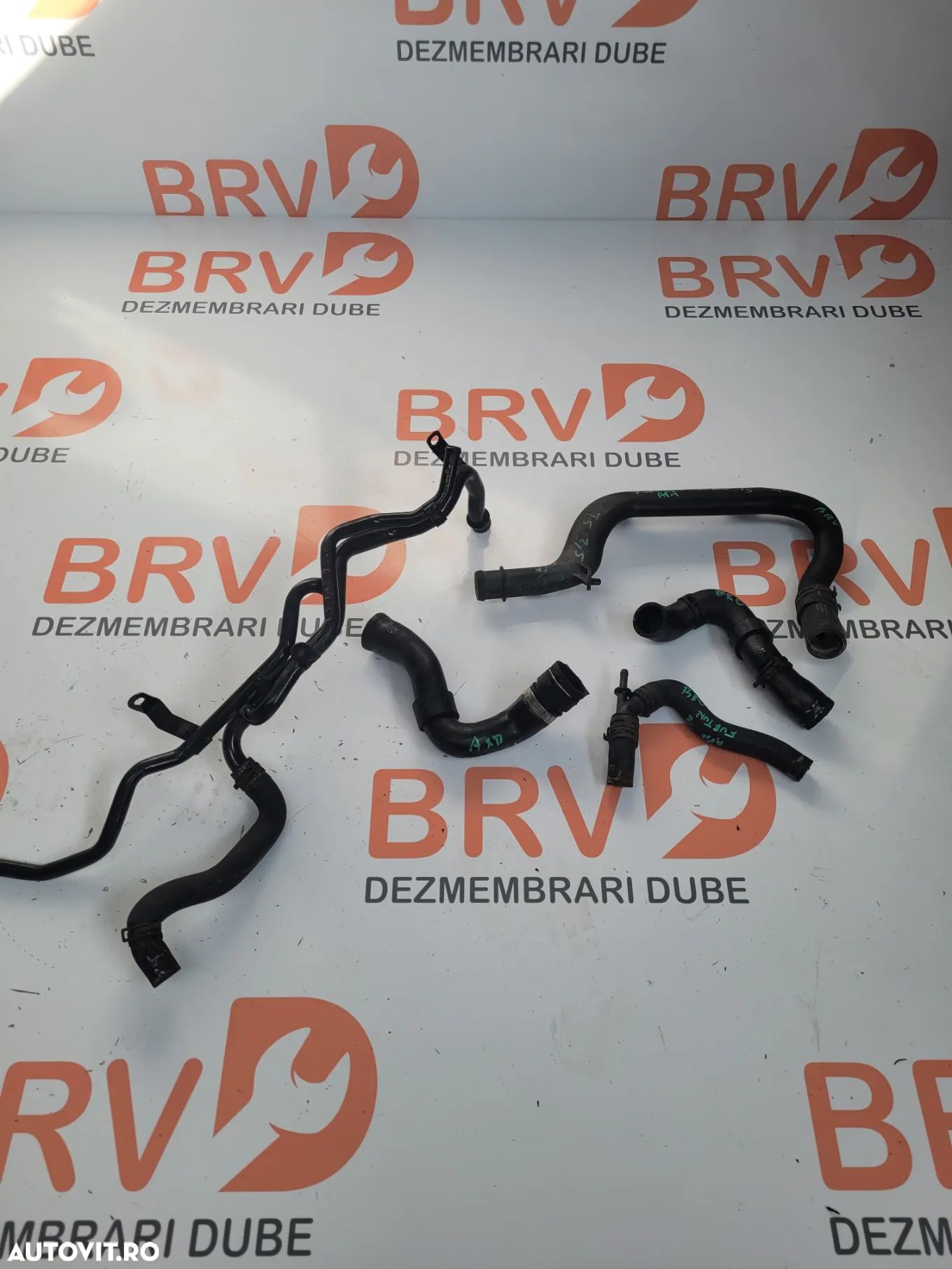 Furtun Apa 1,9 / 2,5 motorizare pentru Vw T5 Euro 3 / Euro 4 (2003-2010) an fabricatie - 1