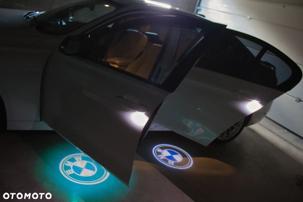 BMW Seria 3 320i xDrive Edition Luxury Line Purity - 36