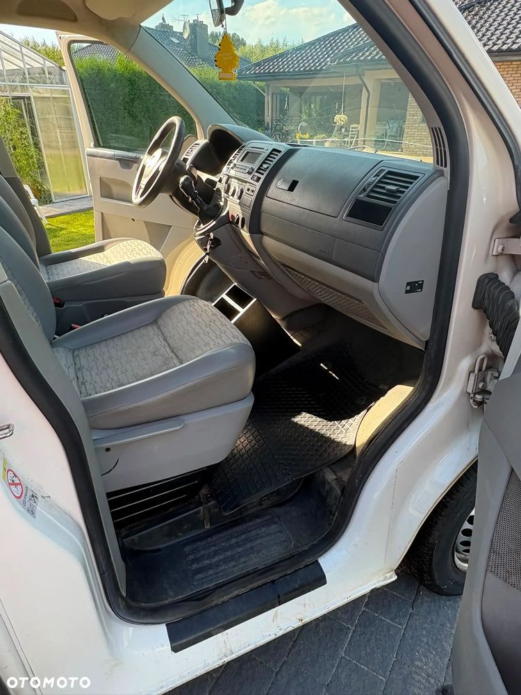 Volkswagen Transporter - 9