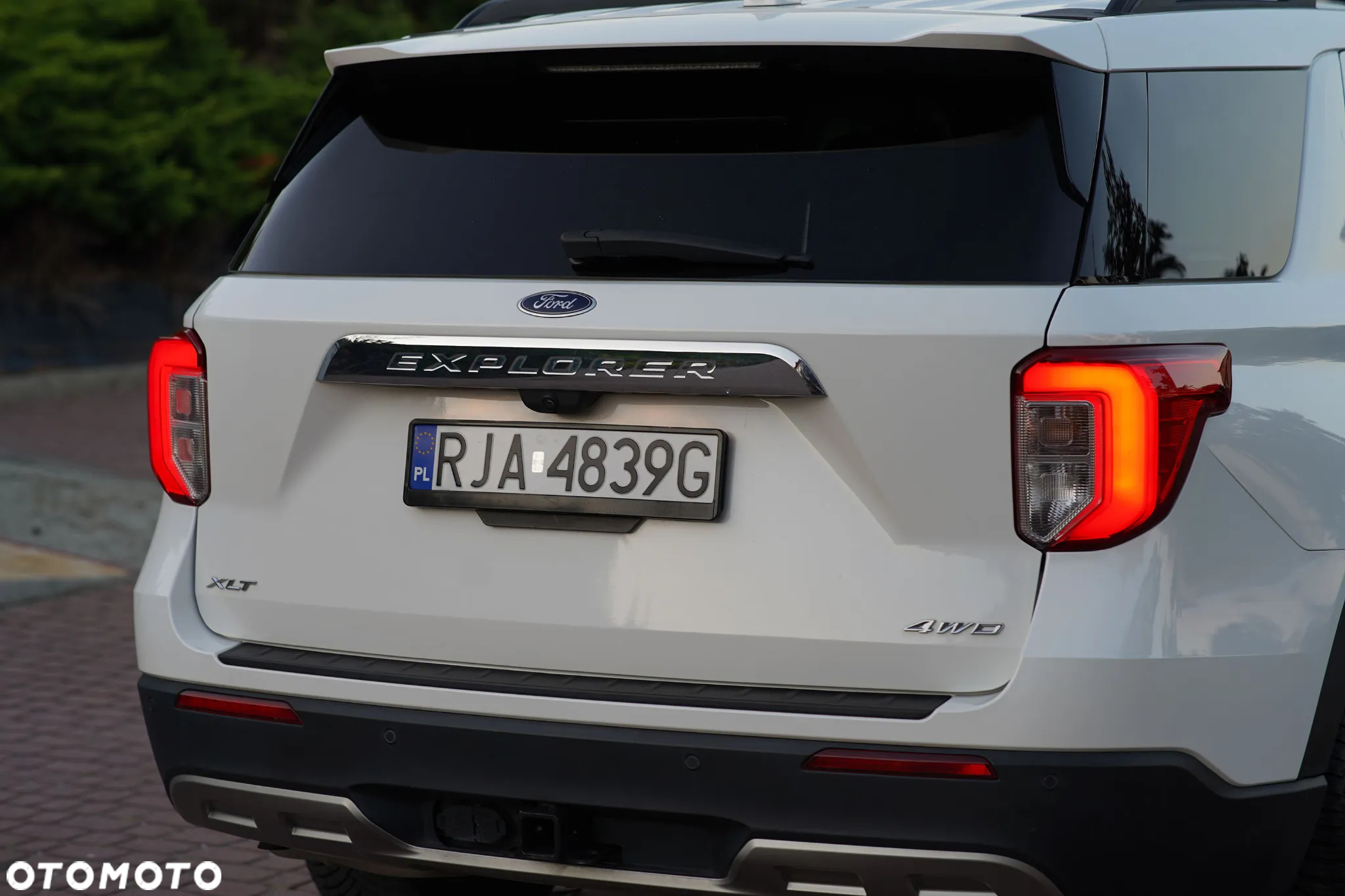 Ford Explorer - 19