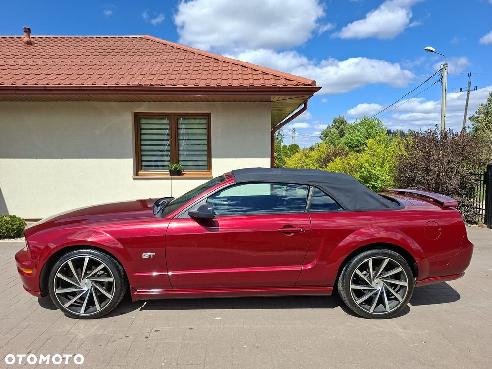 Ford Mustang - 1