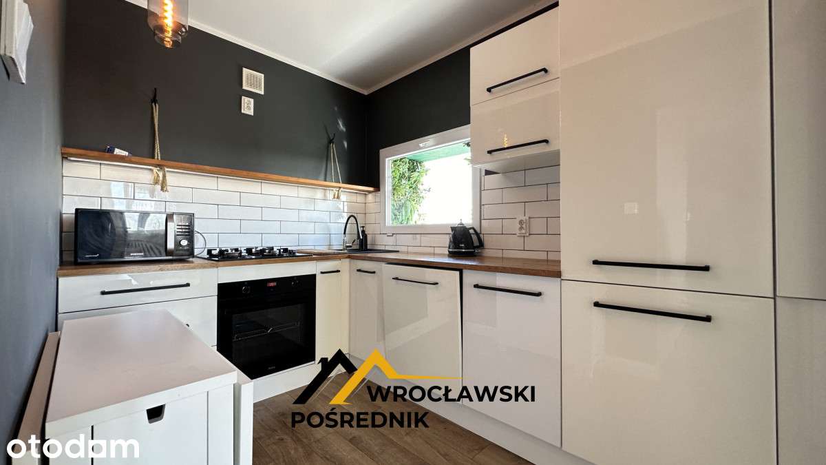 Krucza 3 Pokoje Balkon świetna Komunikacja