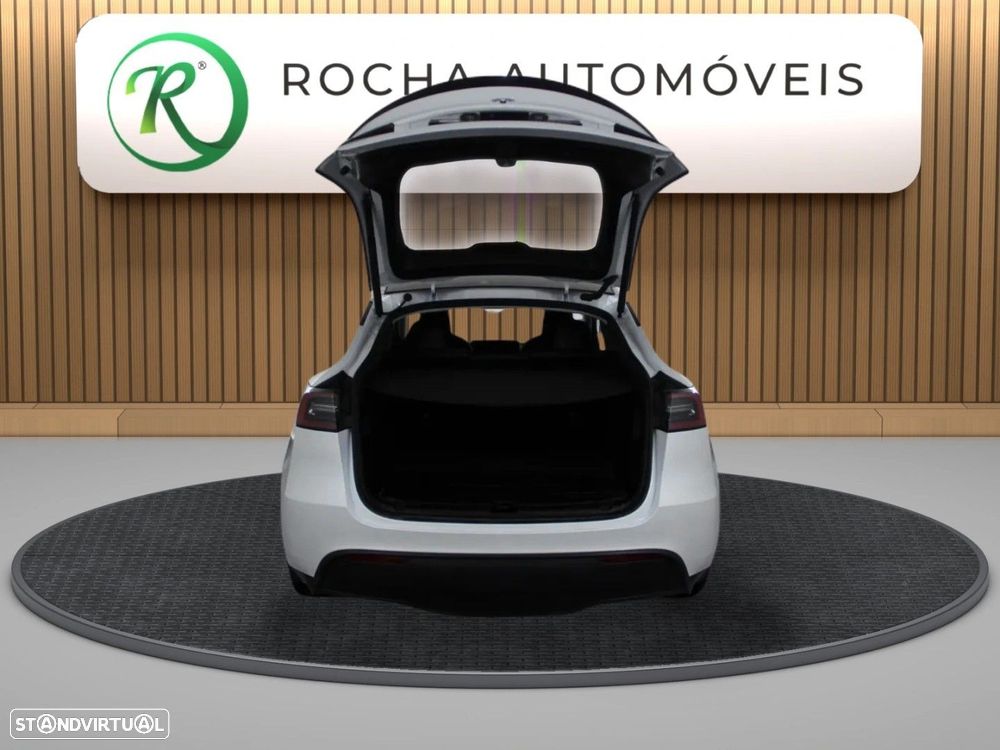 Tesla Model Y Standard - 6