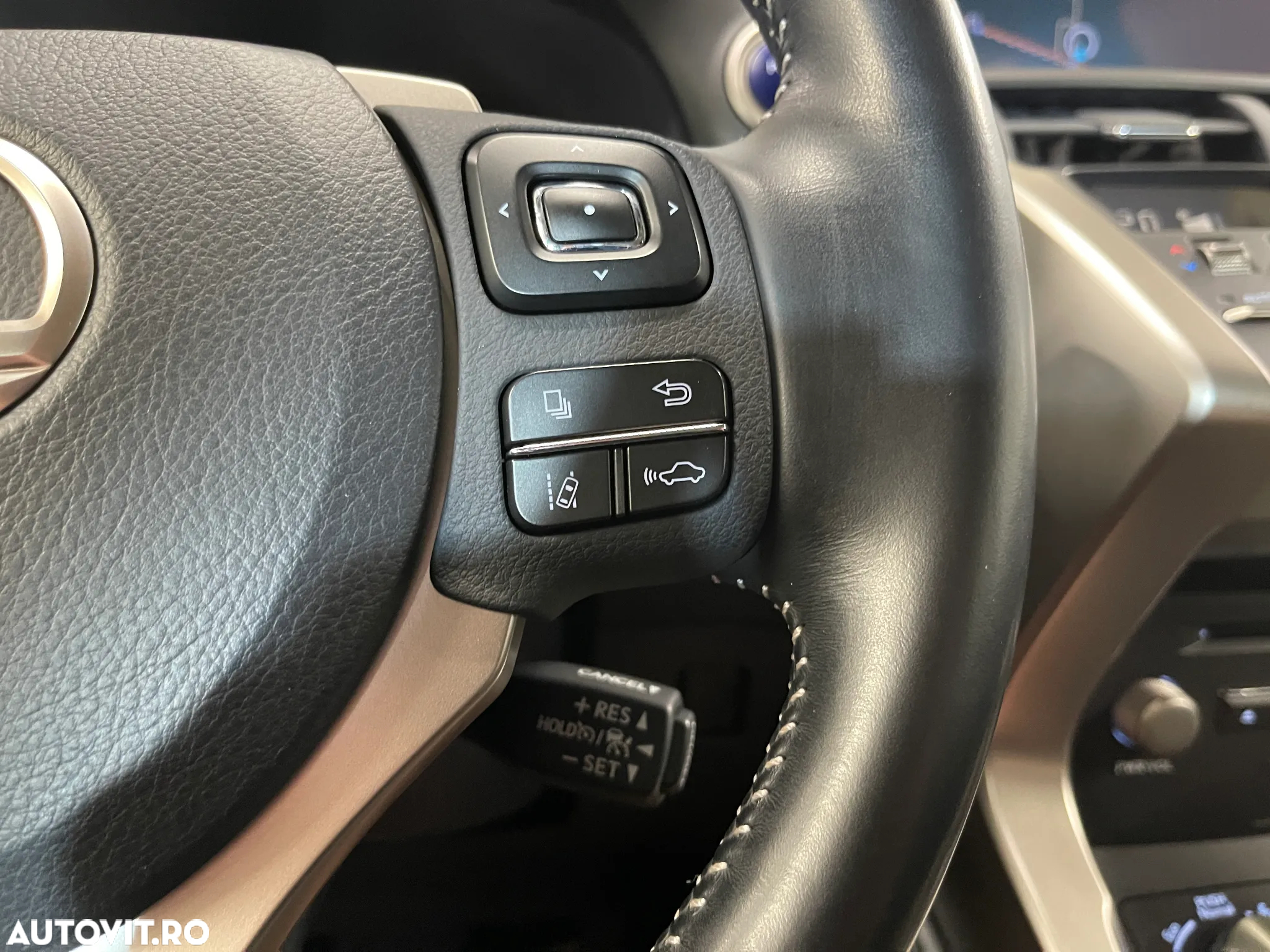 Lexus Seria NX 300h AWD Business - 20