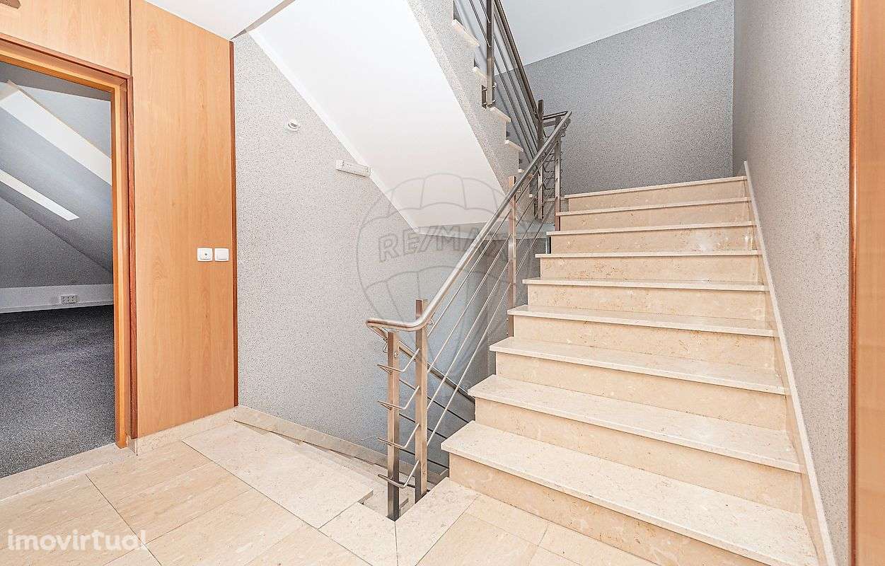 Escritório  para arrendamento - Grande imagem: 4/12