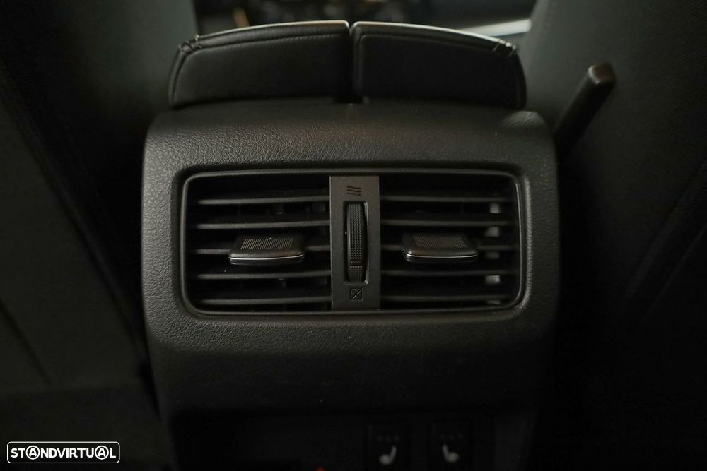 Nissan X-Trail 1.5 VC T N-Connecta 7L - 24