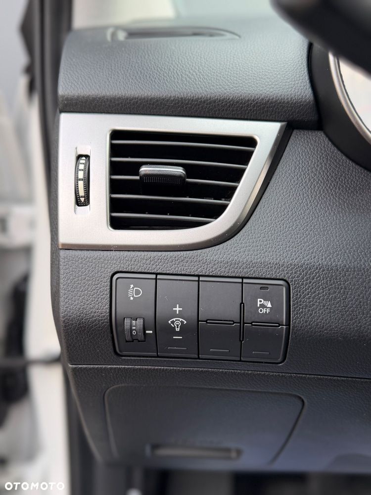 Hyundai i30 1.6 GDI Premium - 34