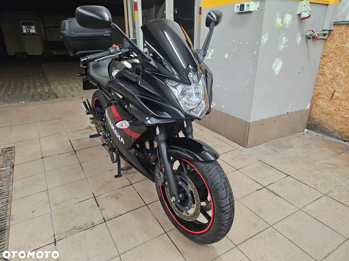Yamaha XJ - 2
