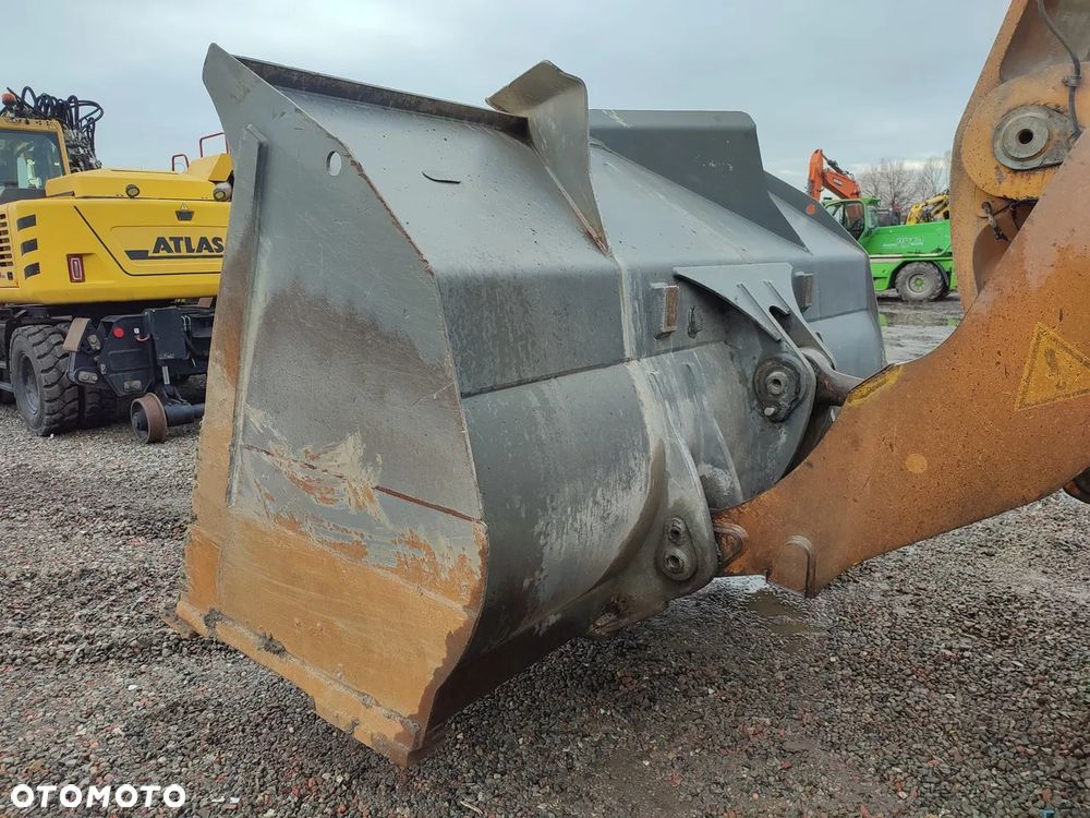 Liebherr L 566 2PLUS2 - 14