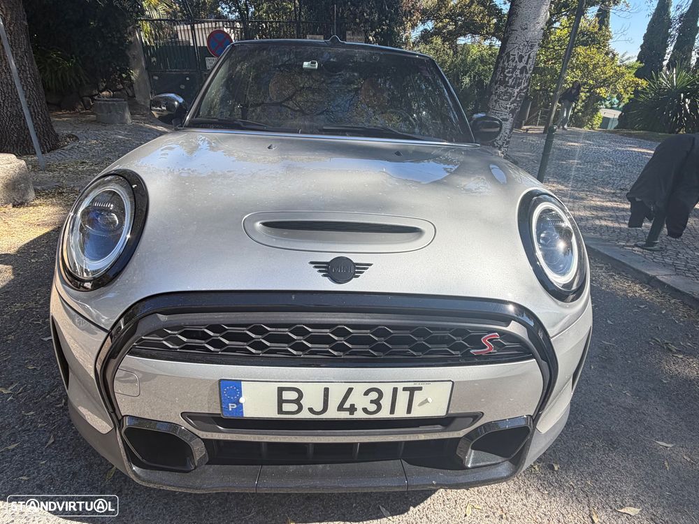 MINI Cabrio Cooper S Premium Extra Essential Auto - 17