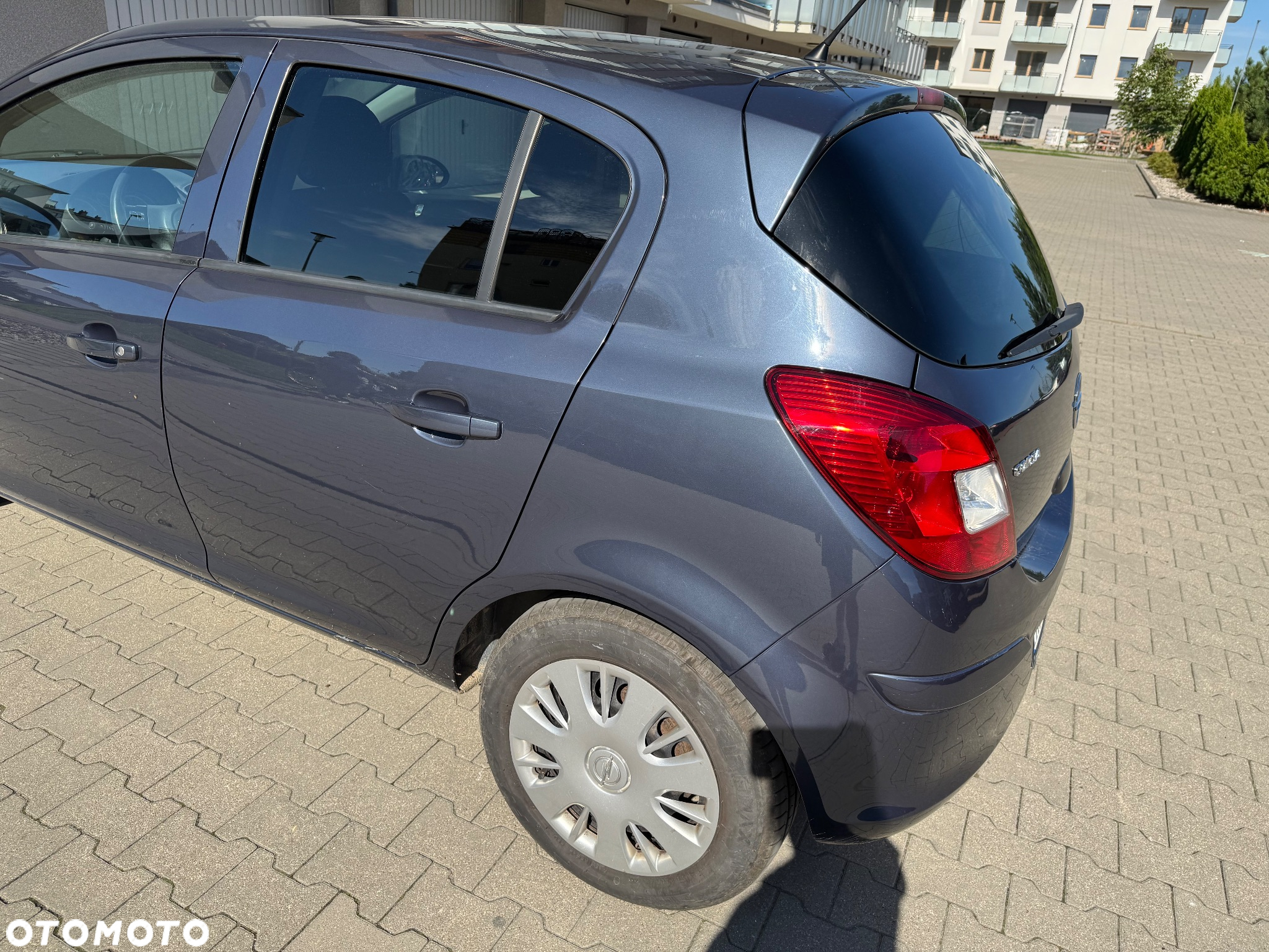 Opel Corsa 1.2 16V Cosmo - 9