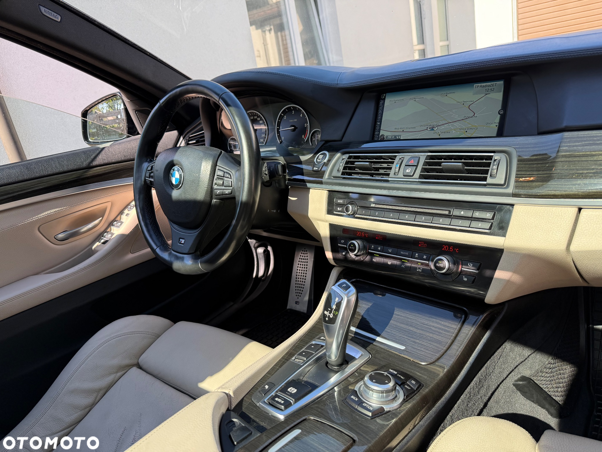 BMW Seria 5 525d Touring Sport-Aut - 36