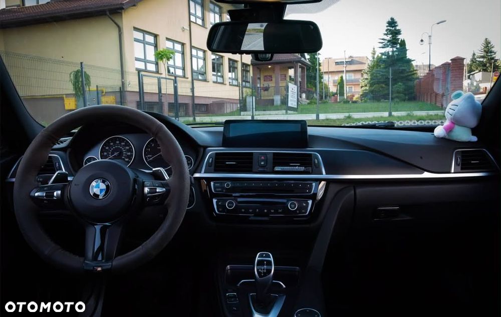 BMW Seria 3 328i - 6