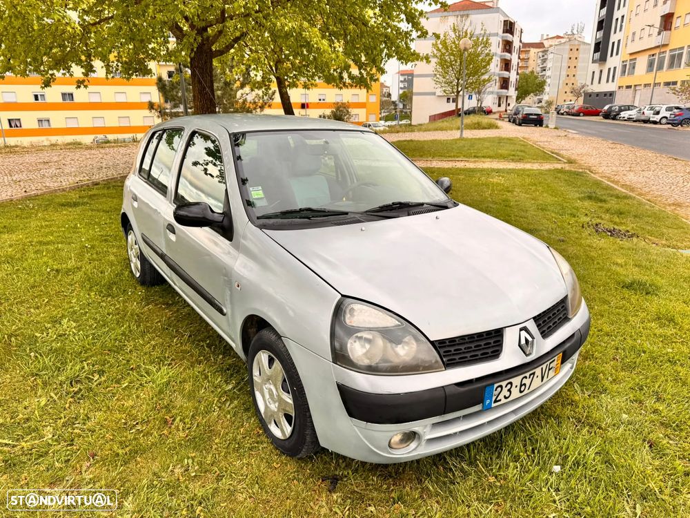 Renault Clio 1.2 16V S - 2