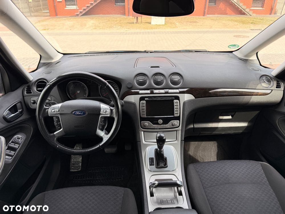 Ford Galaxy 2.3 Ghia - 7