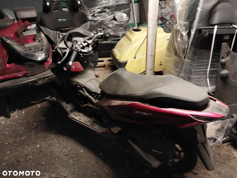 Honda PCX - 11