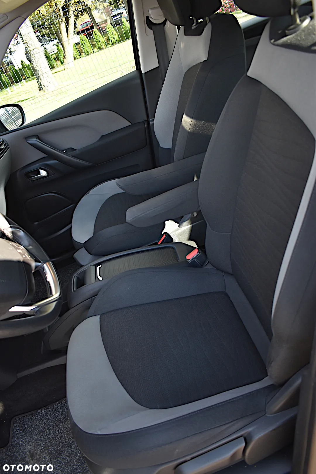 Citroën C4 Picasso 1.6 e-HDi Exclusive ETG6 - 6